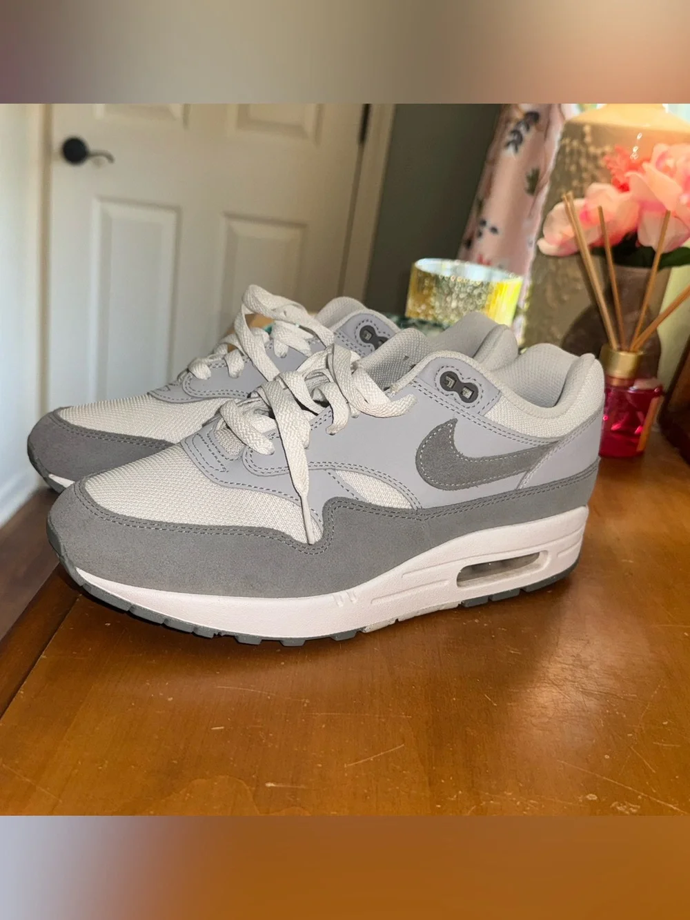 Nike Air Max 1 Smoke Grey Sneakers Men’s 9.5 HM9936-001 Excellent
